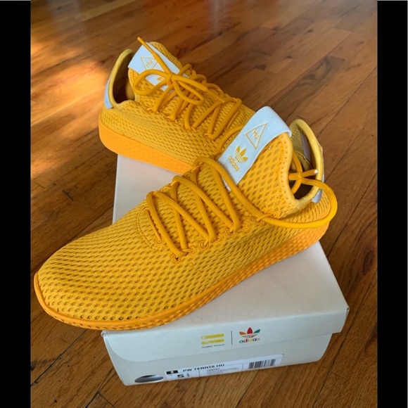 Pharrell Williams Hu - Picture 1 of 3